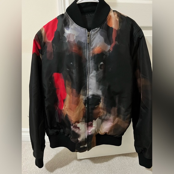 Givenchy - Picture 3 of 6